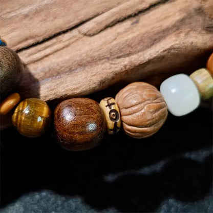 Elegant handmade meditation bracelet with Bodhi seeds, an ideal spiritual gift for yoga practitioners and mindful living.